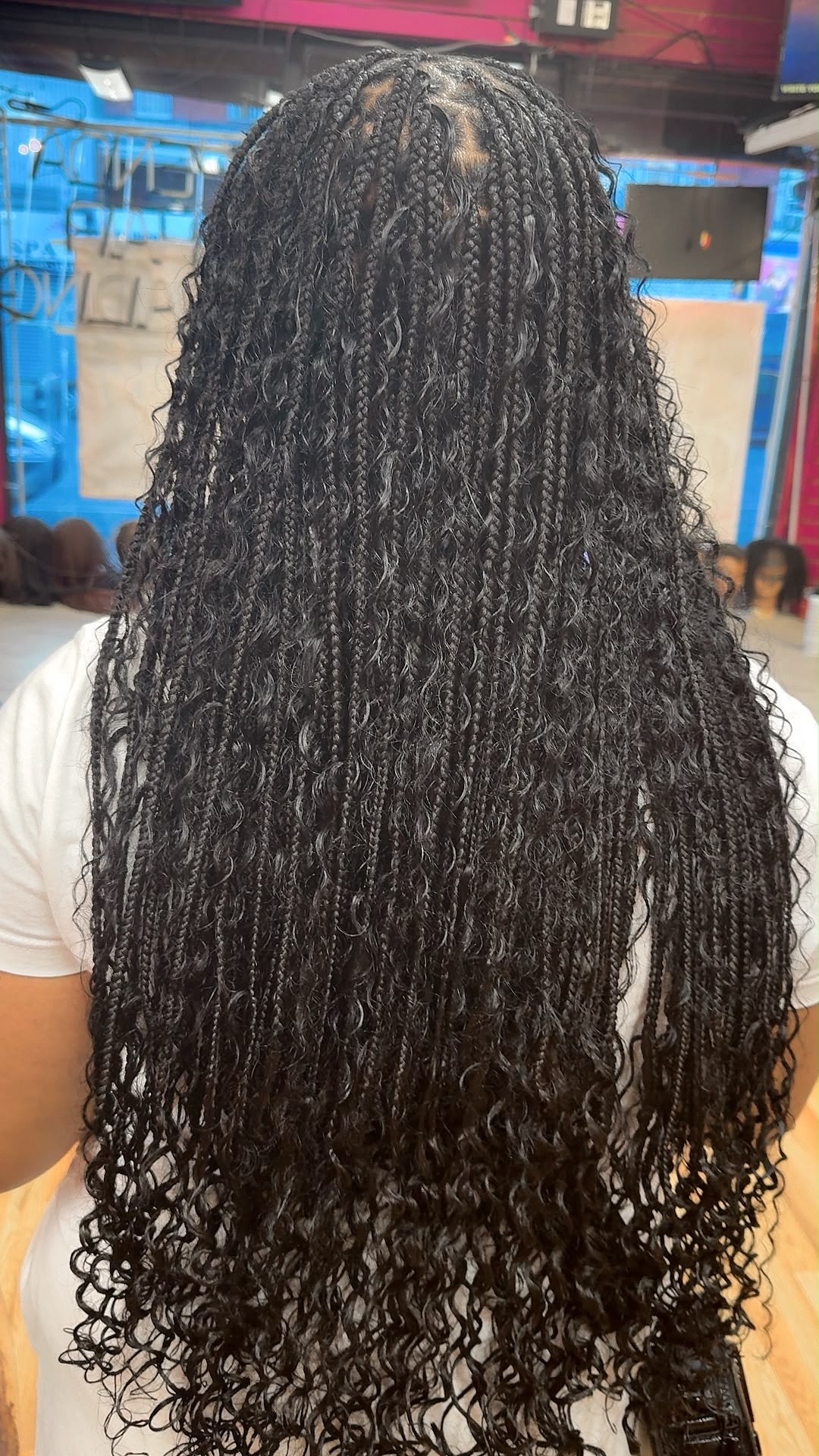 Medium Butt hairstyle by Crownify and Services